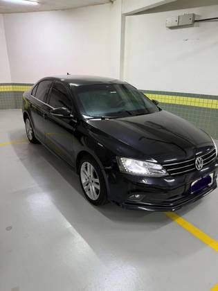 VOLKSWAGEN JETTA 2.0 TSI HIGHLINE 211CV GASOLINA 4P TIPTRONIC VOLKSWAGEN JETTA 2.0 TSI HIGHLINE 211CV GASOLINA 4P TIPTRONIC
